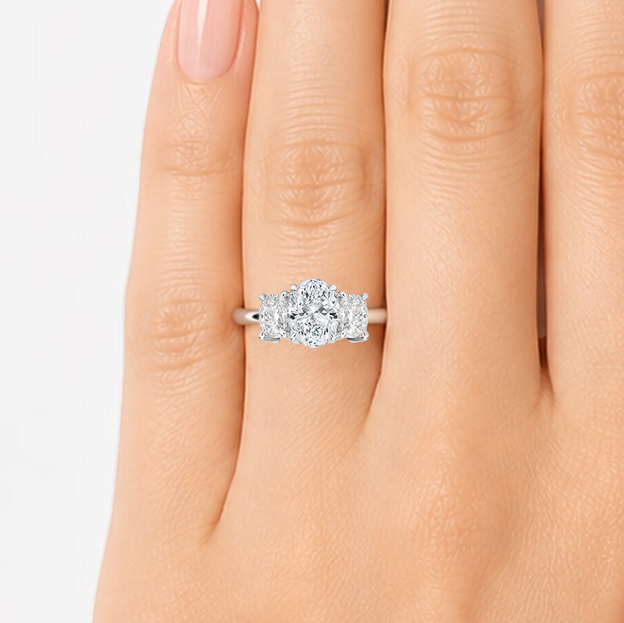 L'Ovale® 3-Stones 1ct Diamond Ring, Platinum