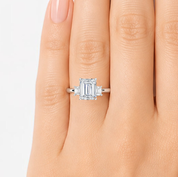L'Emeraude® 3-Stones 2ct Diamond Ring, Platinum