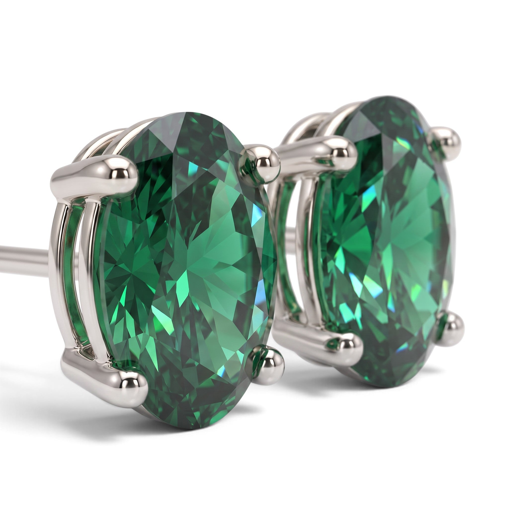 L'Ovale® Emerald Stud Earrings, Platinum