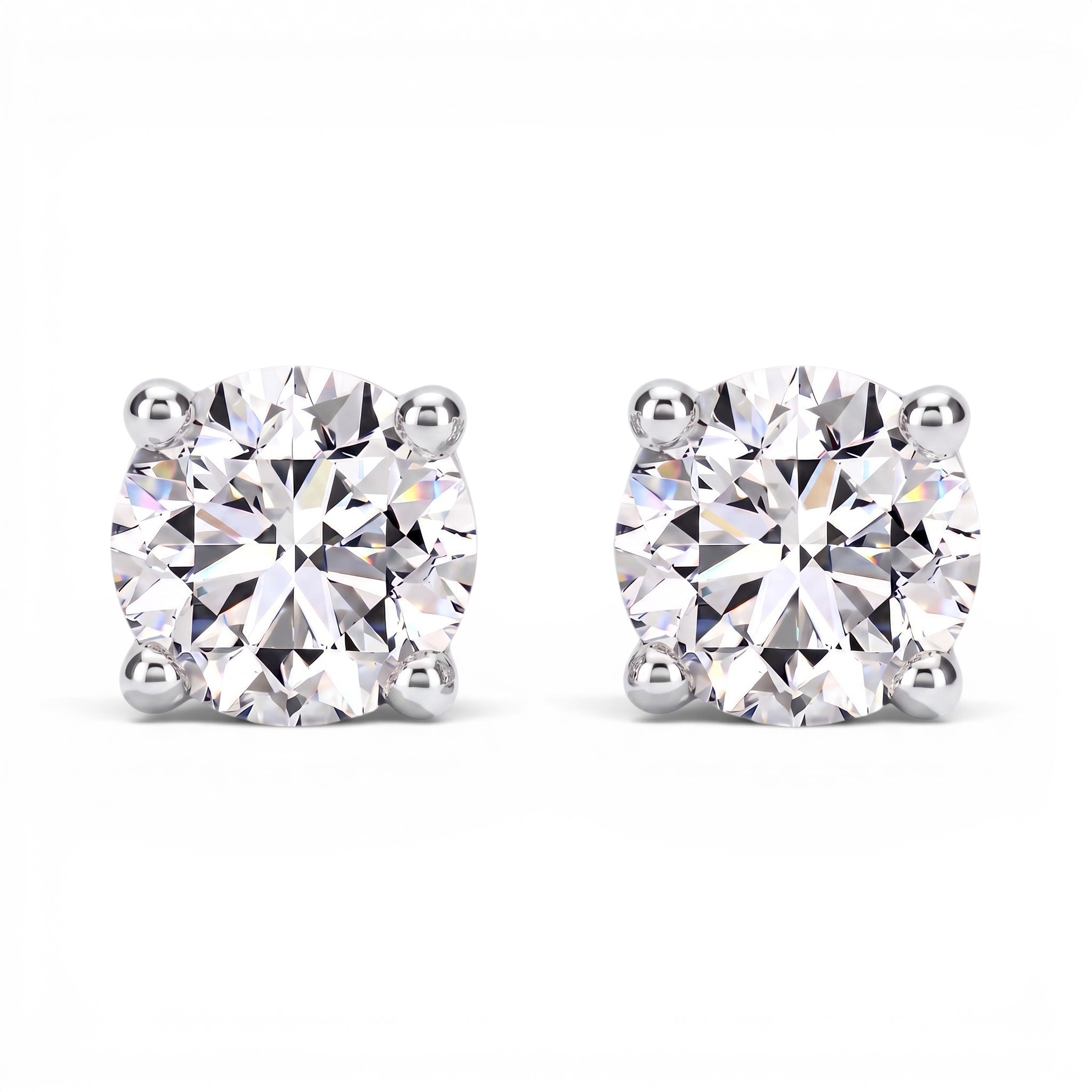 EAR-STU-RWHERO12_3da93a1d-34df-46e5-a32e-74b317ae4be7.jpg