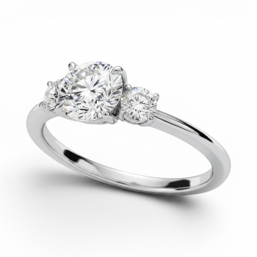 La Ronde® 3-Stones 2ct Diamond Ring, Platinum