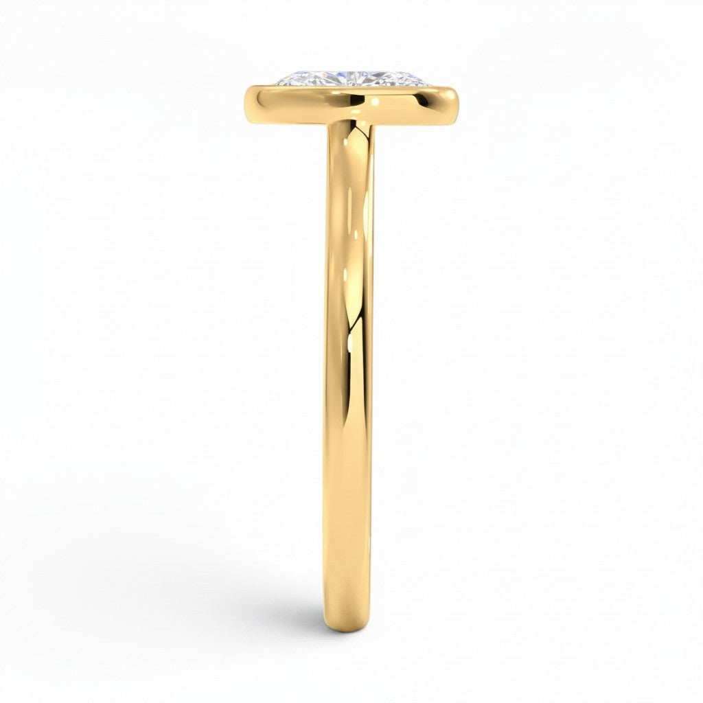 L'Ovale® Bezel Solitaire 1ct Diamond Ring, 14K Yellow Gold
