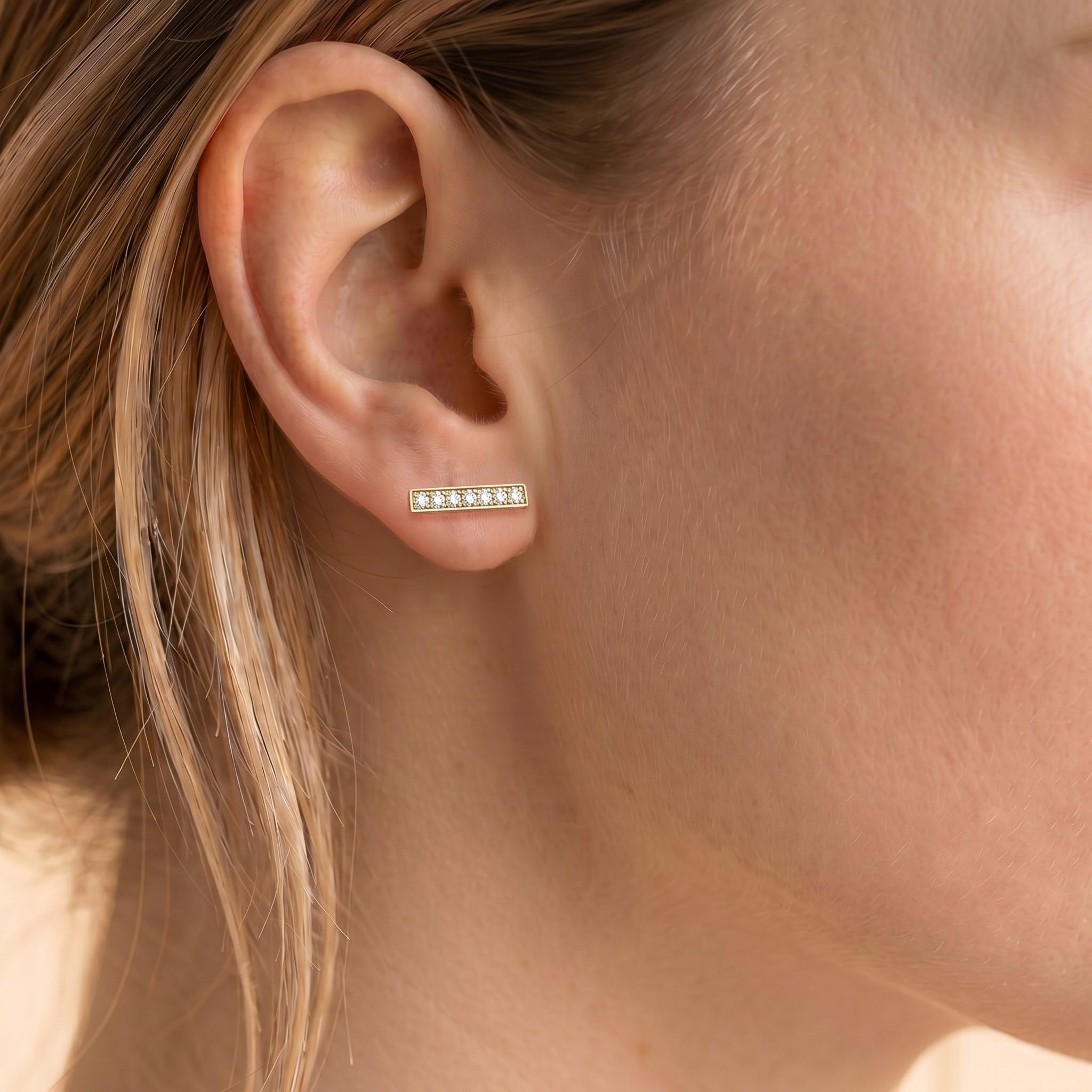 Le Pavé® Bar Diamond Stud Earrings, Gold Vermeil